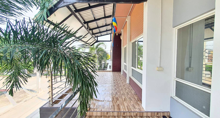 Haus zur Miete und zum Kauf mit 3 Zimmer in Min Buri, Bangkok