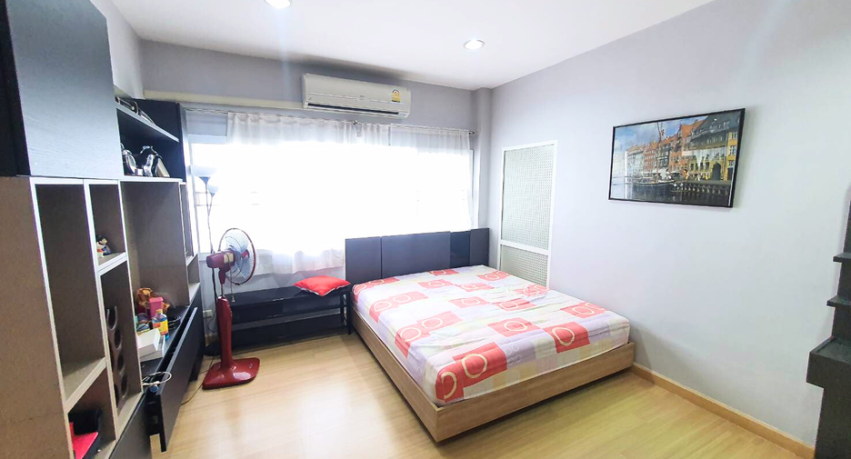 Haus zur Miete und zum Kauf mit 3 Zimmer in Min Buri, Bangkok
