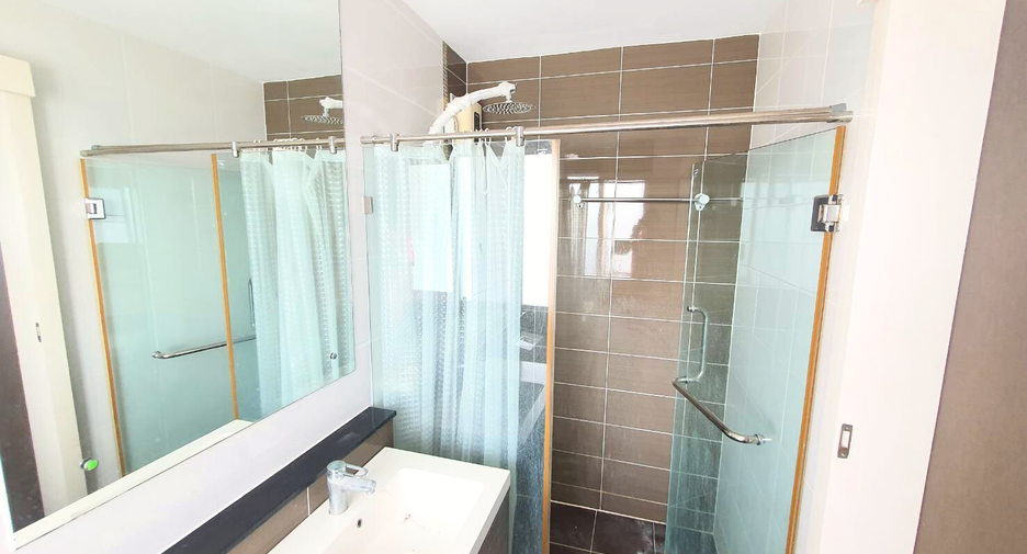 Haus zur Miete und zum Kauf mit 3 Zimmer in Min Buri, Bangkok