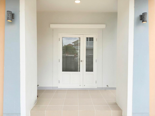 Haus zum Kauf mit 3 Zimmer in Min Buri, Bangkok