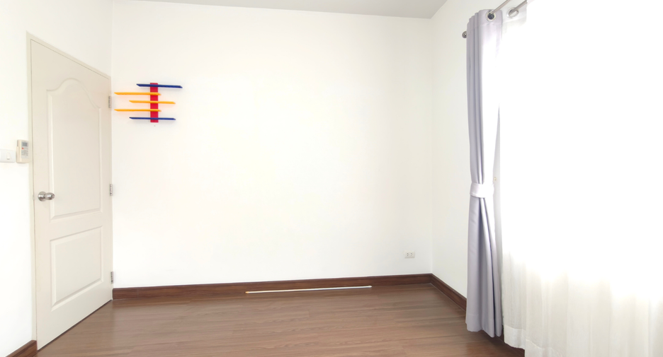 Haus zum Kauf mit 3 Zimmer in Min Buri, Bangkok