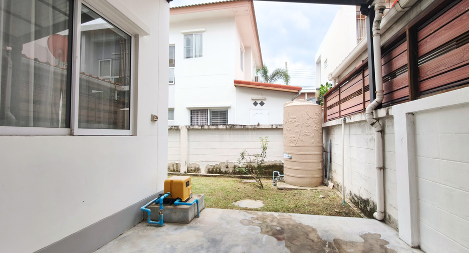 Haus zum Kauf mit 3 Zimmer in Min Buri, Bangkok
