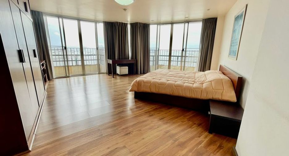 For rent 3 ベッドルーム condo in Si Racha, Chonburi