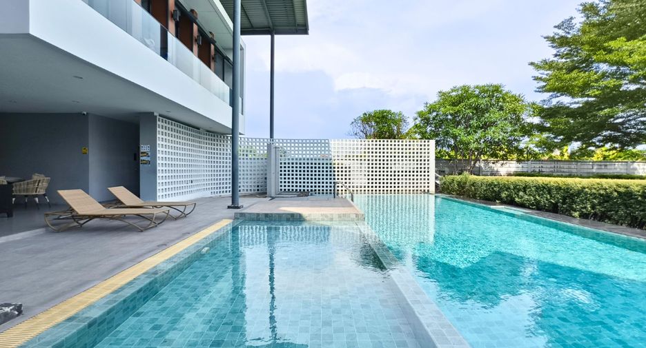 Haus zum Kauf mit 4 Zimmer in Khlong Sam Wa, Bangkok