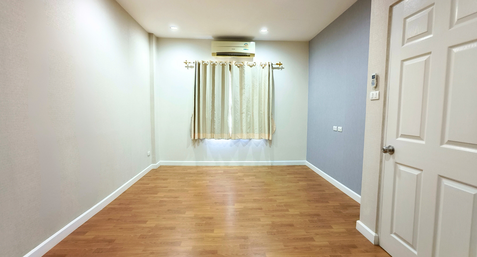 ขาย 3 ห้องนอน ทาวน์เฮ้าส์ ใน ประเวศ, กรุงเทพฯ
