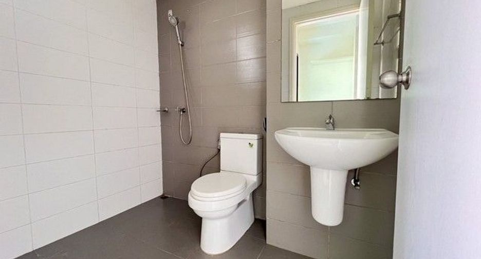 For sale 1 bed condo in Phra Pradaeng, Samut Prakan