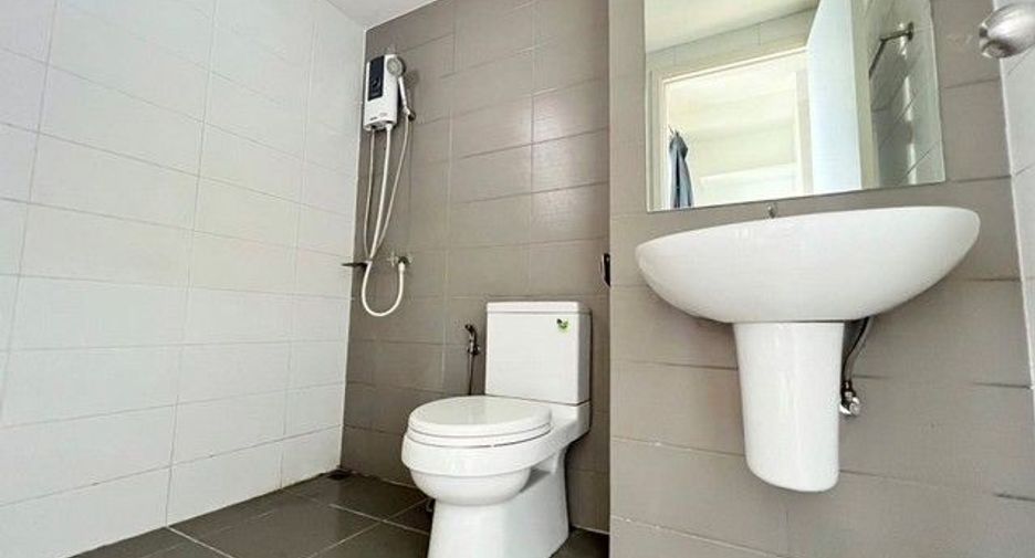 For sale 1 bed condo in Phra Pradaeng, Samut Prakan