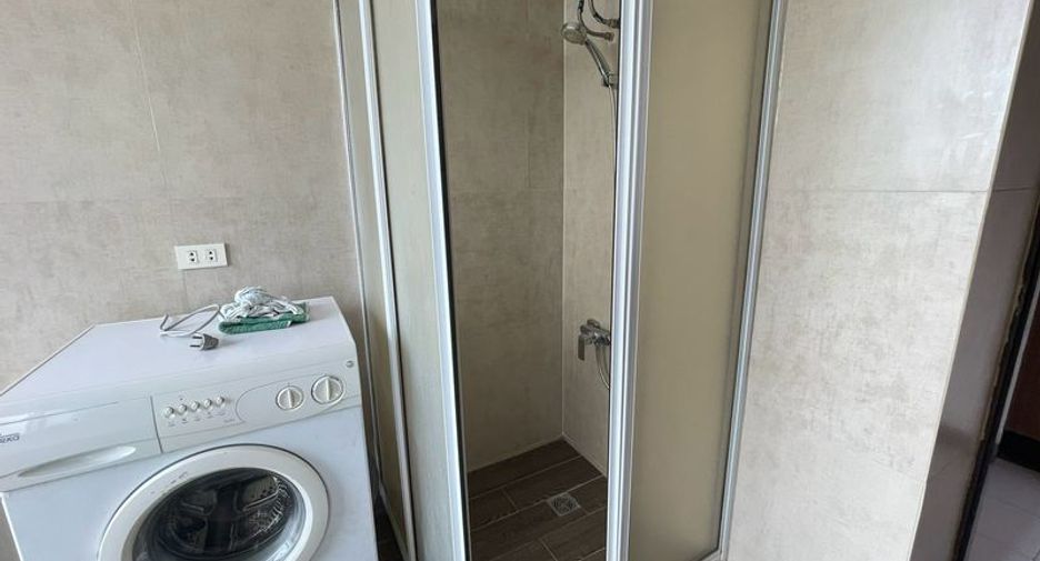 For rent 3 ベッドルーム condo in Si Racha, Chonburi