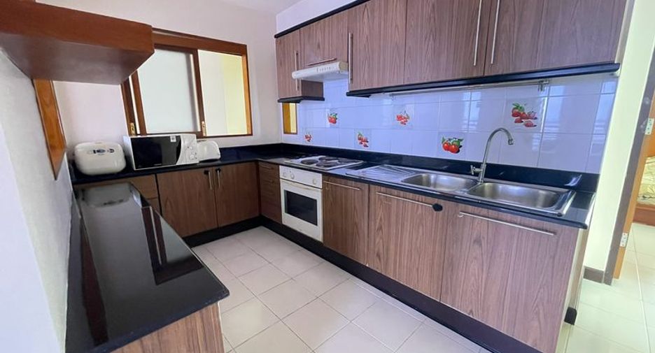 For rent 3 ベッドルーム condo in Si Racha, Chonburi