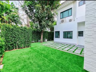 Casa en alquiler de 5 habitaciones en Lat Krabang, Bangkok