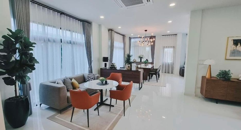 Casa en alquiler de 5 habitaciones en Lat Krabang, Bangkok