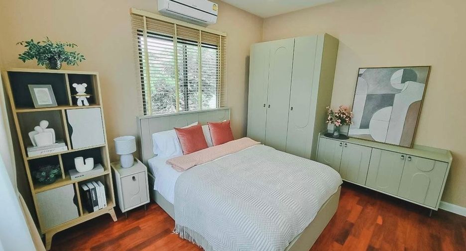 Casa en alquiler de 5 habitaciones en Lat Krabang, Bangkok