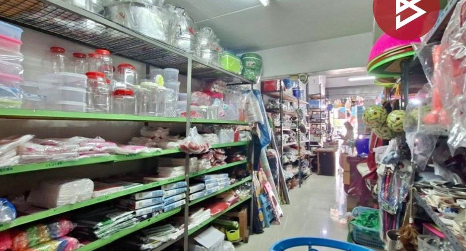 For sale 2 bedrooms retail Space in Bang Khun Thian, Bangkok