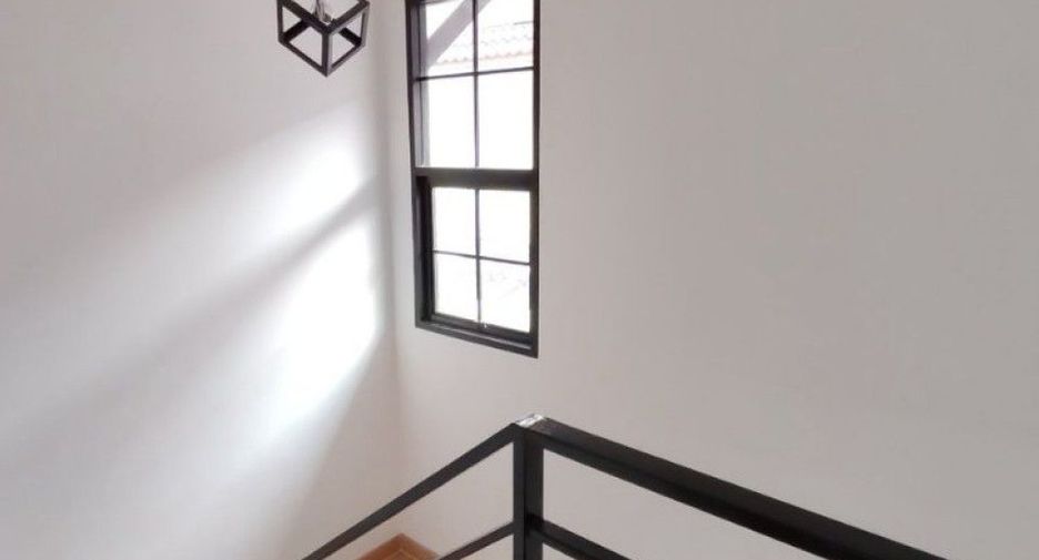For sale 3 bedrooms townhouse in Khlong Luang, Pathum Thani