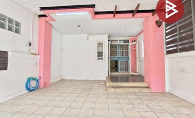 For sale 2 bedrooms townhouse in Mueang Nakhon Pathom, Nakhon Pathom