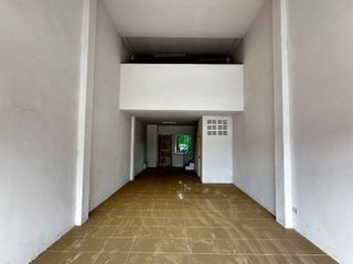 For sale 2 bedrooms retail Space in Klaeng, Rayong