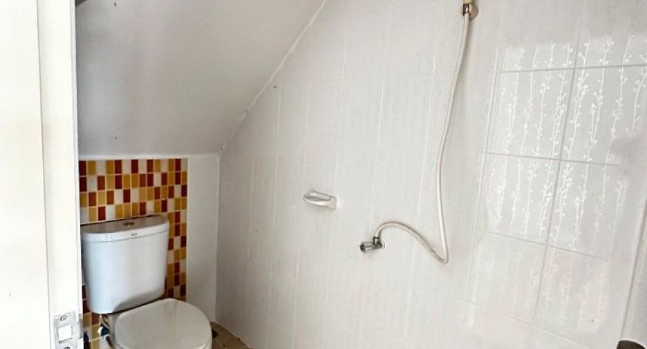For sale 2 bedrooms retail Space in Klaeng, Rayong