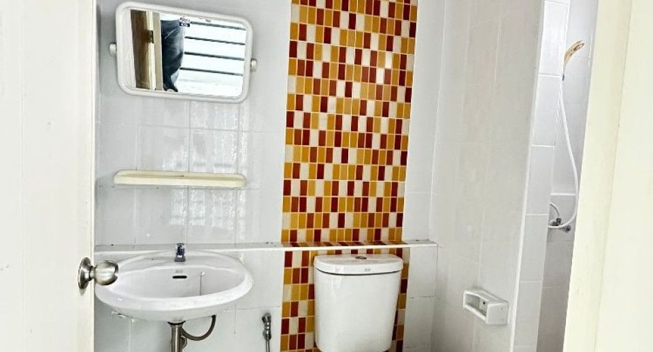 For sale 2 bedrooms retail Space in Klaeng, Rayong