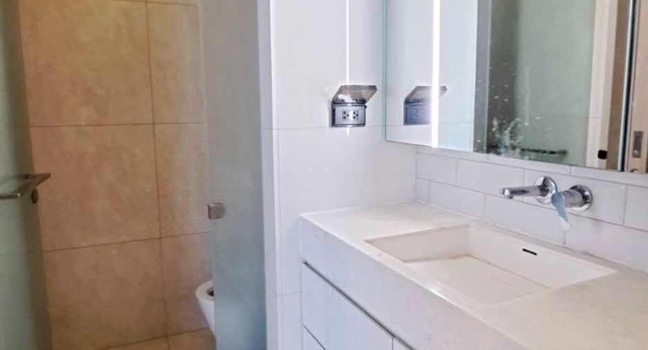 For rent 2 ベッドルーム condo in Khlong Toei, Bangkok