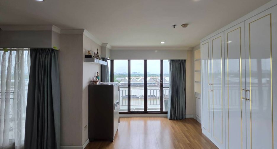 For sale 2 bedrooms condo in Yan Nawa, Bangkok