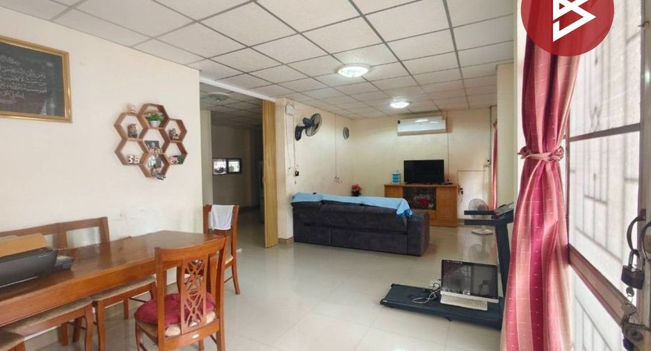 For sale 3 bedrooms house in Sam Phran, Nakhon Pathom