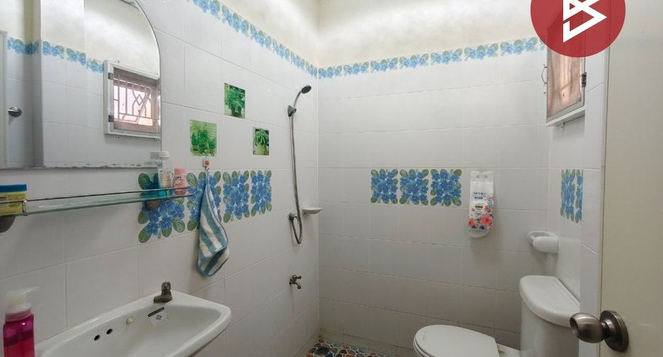 For sale 3 bedrooms house in Sam Phran, Nakhon Pathom