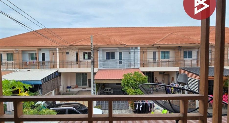 Reihenhaus zum Kauf mit 4 Zimmer in Phra Samut Chedi, Samut Prakan