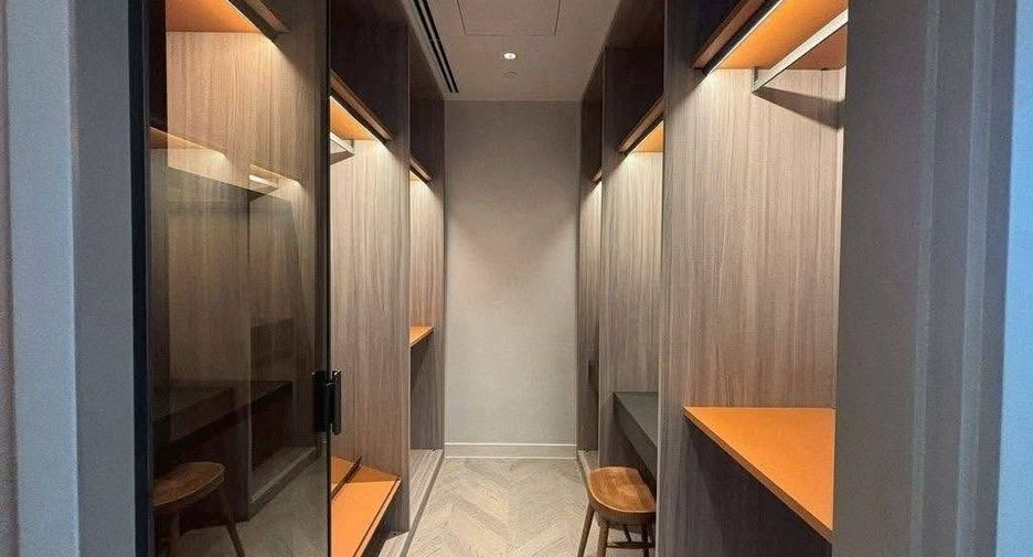 For rent そして for sale 2 ベッドルーム condo in Sathon, Bangkok