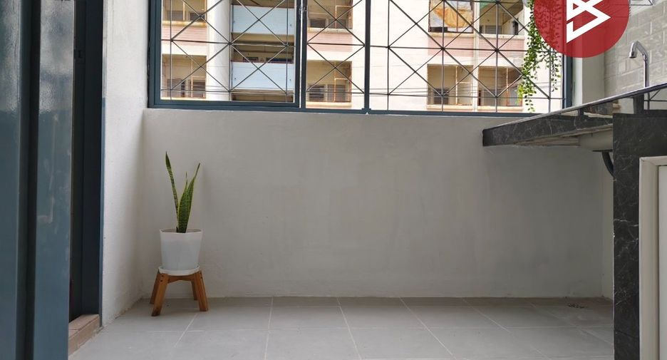 Condo en venta de 1 habitaciones en Nakhon Chai Si, Nakhon Pathom