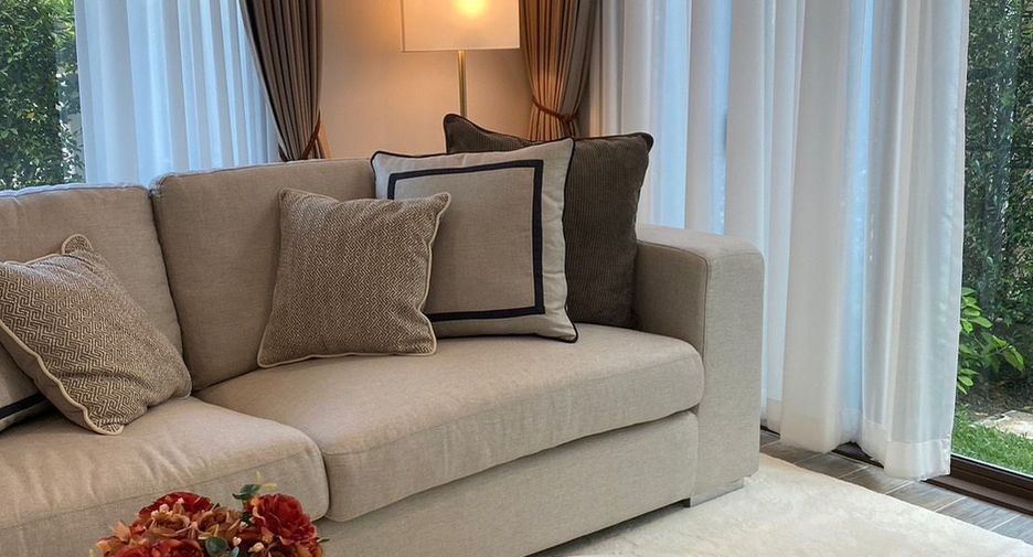 Haus zur Miete mit 4 Zimmer in Bang Kapi, Bangkok