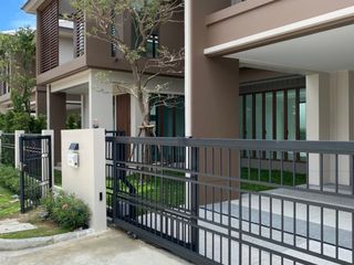 Haus zur Miete mit 4 Zimmer in Bang Kapi, Bangkok