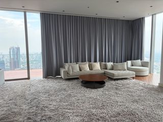 For rent 4 ベッドルーム condo in Sathon, Bangkok