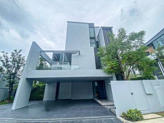 Casa en alquiler y en venta de 5 habitaciones en Saphan Sung, Bangkok