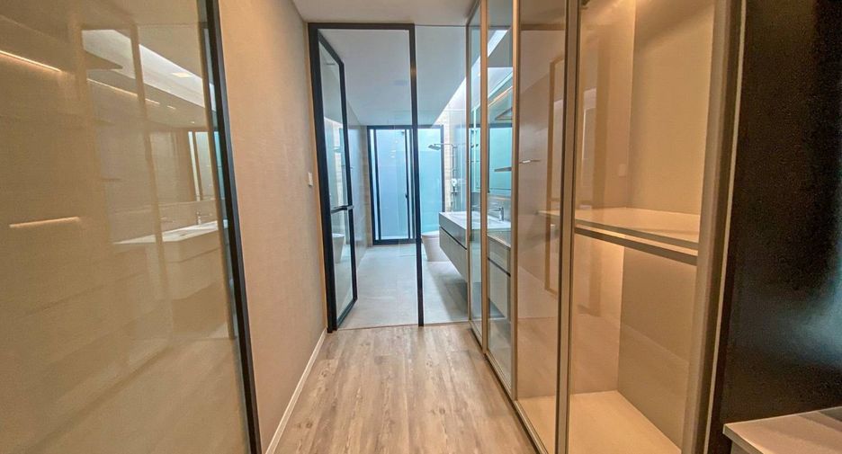 For rent and for sale 5 bedrooms house in Saphan Sung, Bangkok