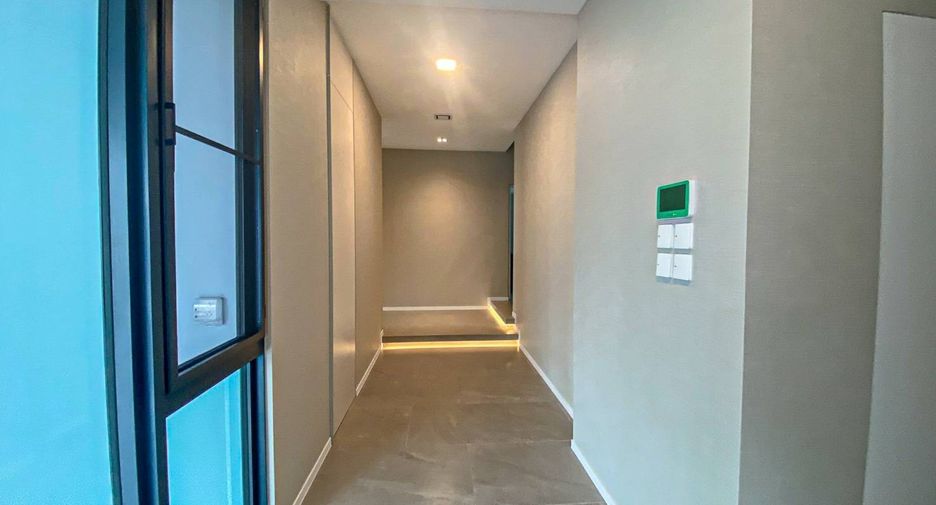 For rent and for sale 5 bedrooms house in Saphan Sung, Bangkok