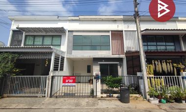 出售 3 卧室 联排别墅 在 Sam Phran, Nakhon Pathom