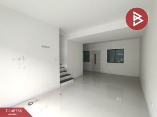 Продажа 3 спальни таунхаус в Sam Phran, Накхонпатхом