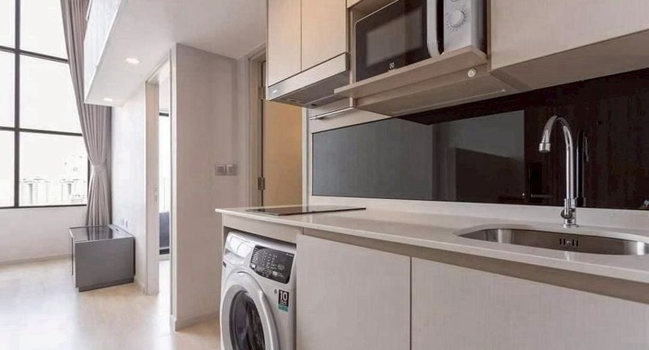 À louer et à vendre 1 chambre condo à Sathon, Bangkok