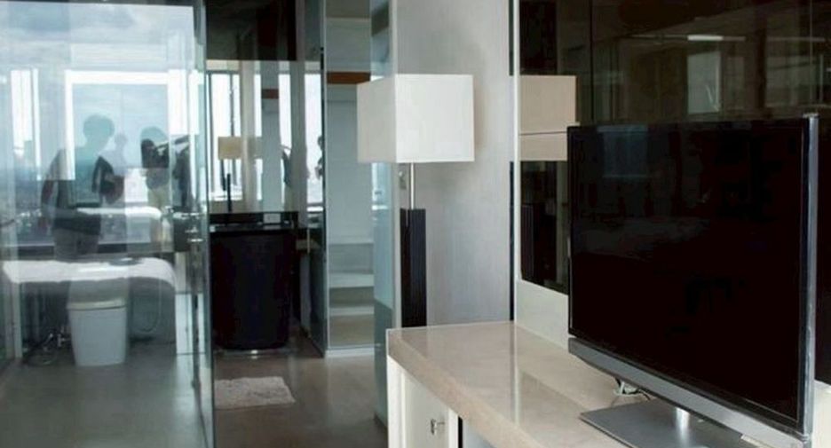 For sale 3 ベッドルーム condo in Pathum Wan, Bangkok