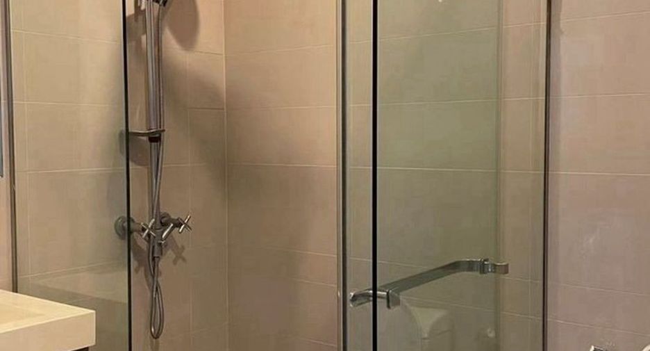 For sale 3 ベッドルーム condo in Pathum Wan, Bangkok