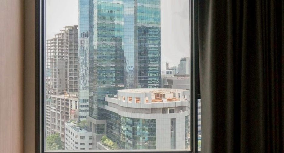 For rent 1 bed condo in Pathum Wan, Bangkok