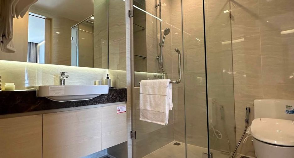 À louer et à vendre 1 chambre condo à Watthana, Bangkok