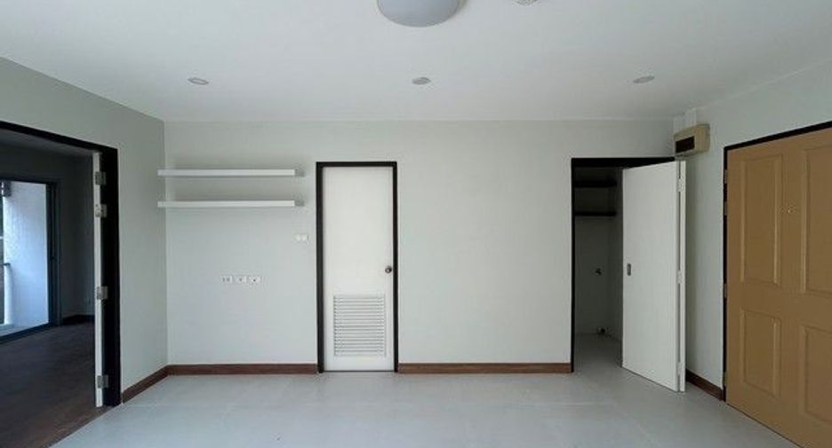 À vendre 1 chambre condo à Bang Phli, Samut Prakan
