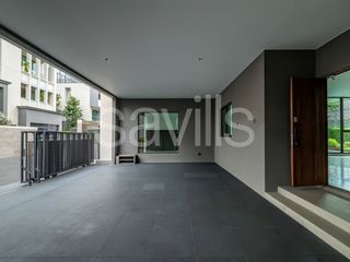 For sale 4 bedrooms house in Bang Kapi, Bangkok