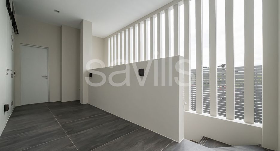 For sale 4 bedrooms house in Bang Kapi, Bangkok
