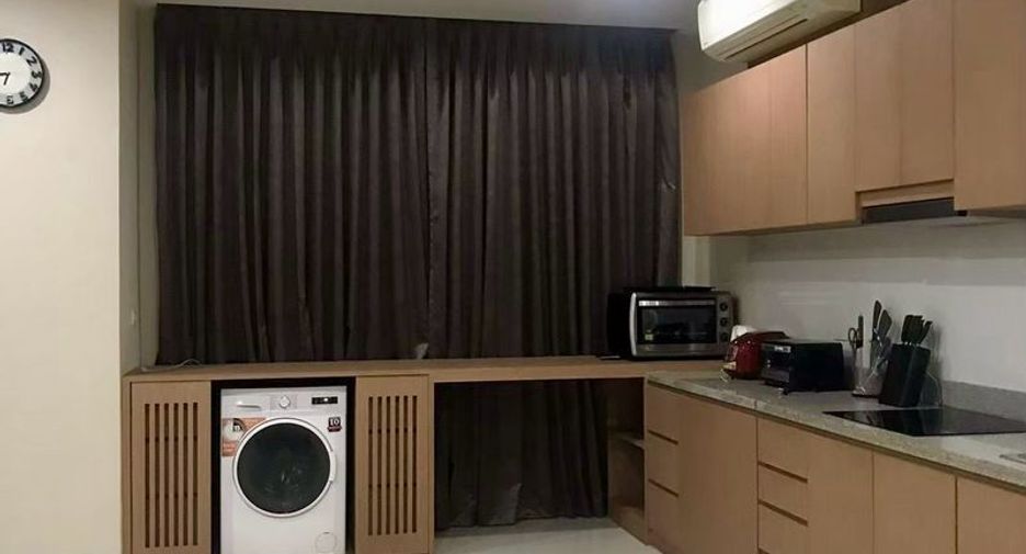 For rent 3 ベッドルーム condo in Si Racha, Chonburi