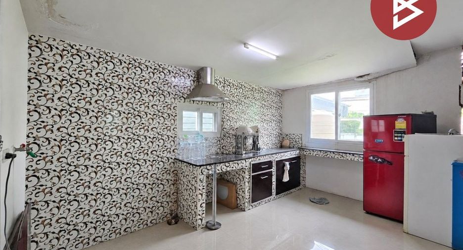 À vendre 3 chambres maison à Sai Noi, Nonthaburi