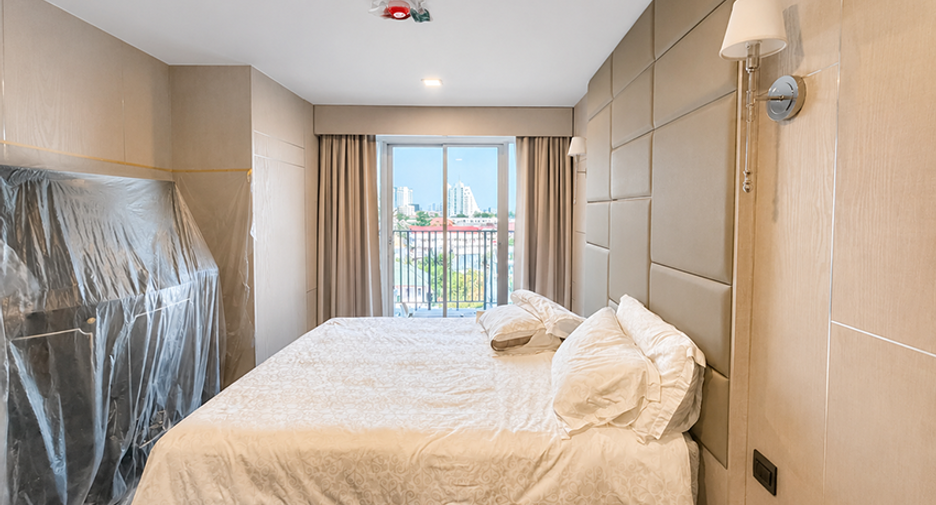 For rent and for sale 3 bedrooms condo in Yan Nawa, Bangkok