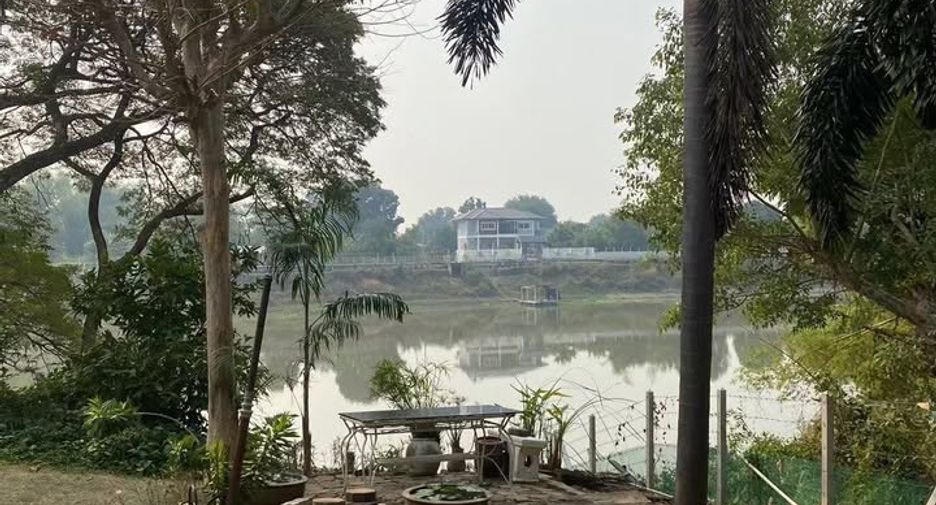 For sale 5 ベッドルーム house in Sao Hai, Saraburi