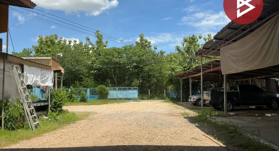 Продажа 4 спальни дом в Mueang Uttaradit, Уттарадит